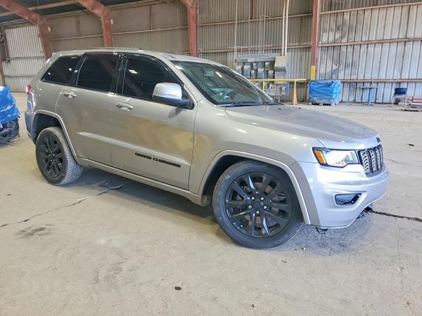 2021 JEEP CHEROKEE Laredo — Passenger 3/4