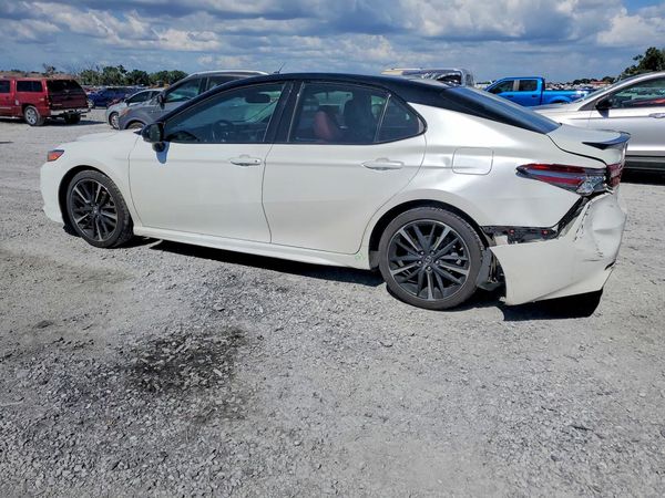 2018 TOYOTA CAMRY XSE