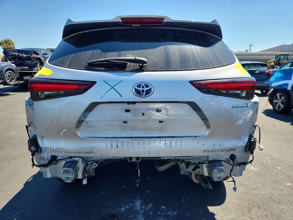2024 TOYOTA HIGHLANDER Platinum