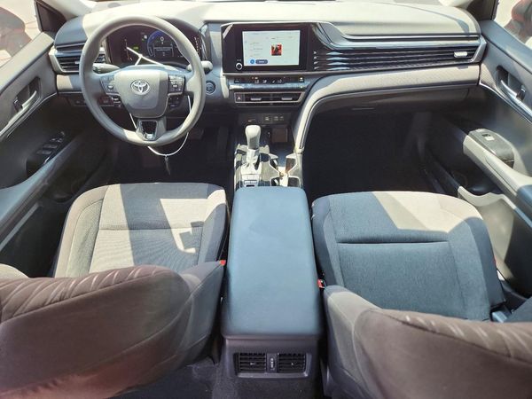 2025 TOYOTA CAMRY