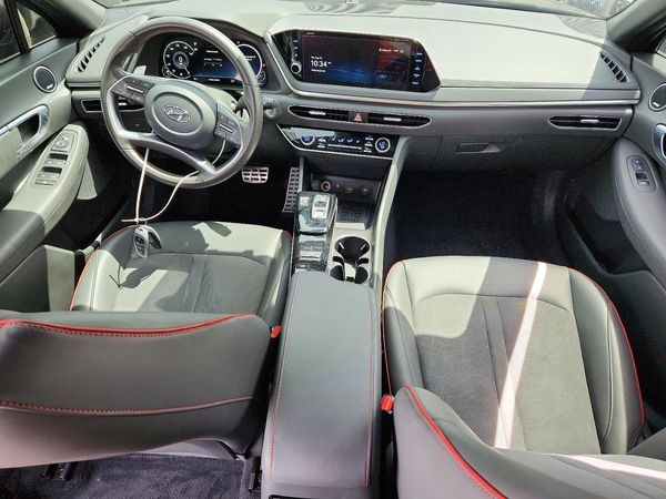 2022 HYUNDAI SONATA SEL Plus