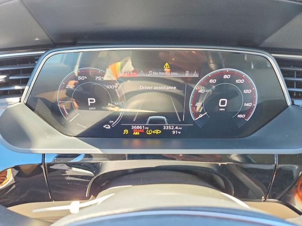 2022 AUDI E-TRON