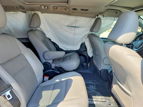 2018 TOYOTA SIENNA