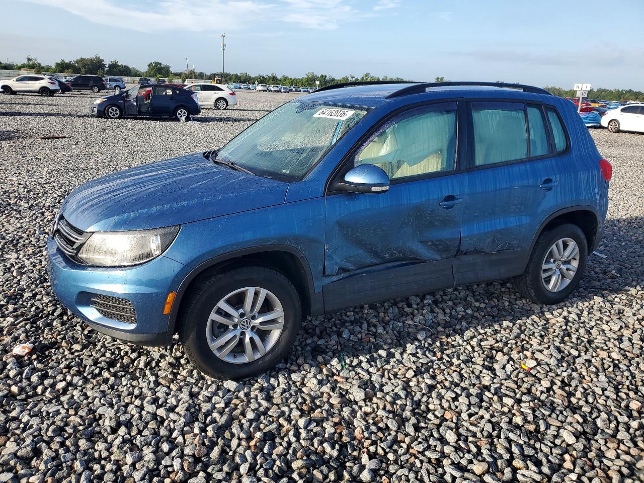 2017 VOLKSWAGEN TIGUAN S, Limited