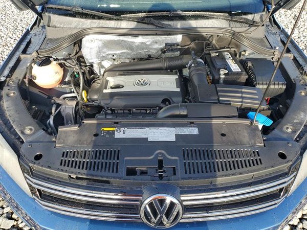 2017 VOLKSWAGEN TIGUAN S, Limited