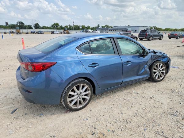 2017 MAZDA 3