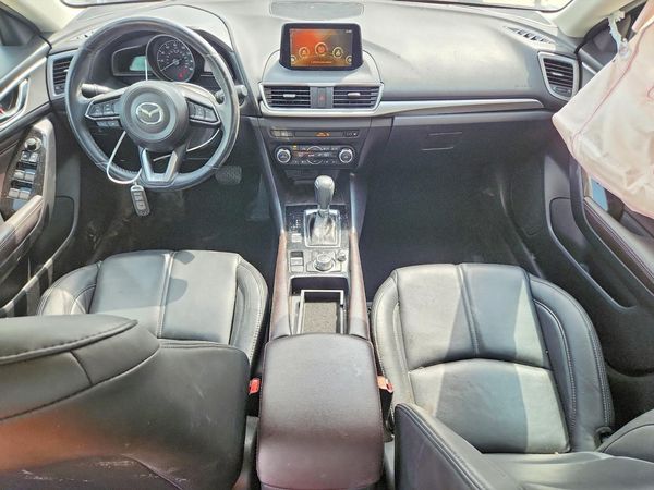 2017 MAZDA 3