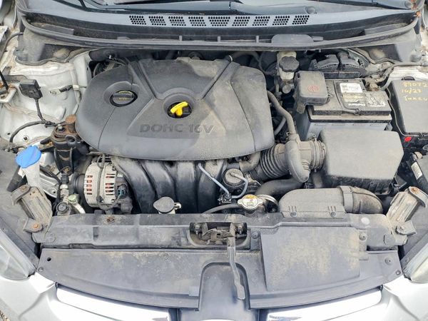 2015 HYUNDAI ELANTRA