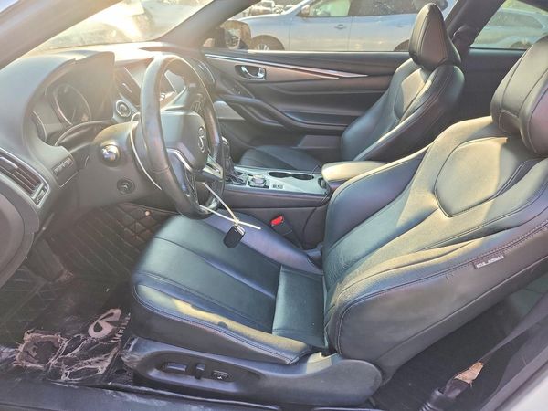 2017 INFINITI Q60