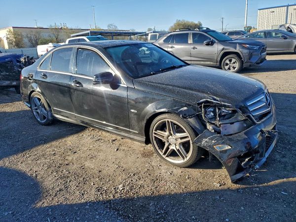2012 MERCEDES-BENZ C