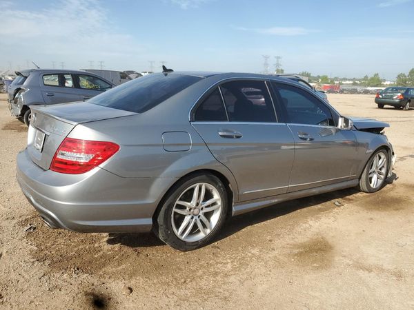 2013 MERCEDES-BENZ C C300