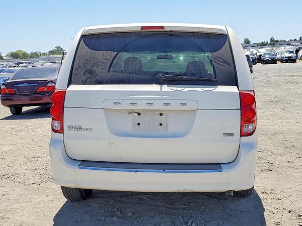 2013 DODGE GRAND CARAVAN SE