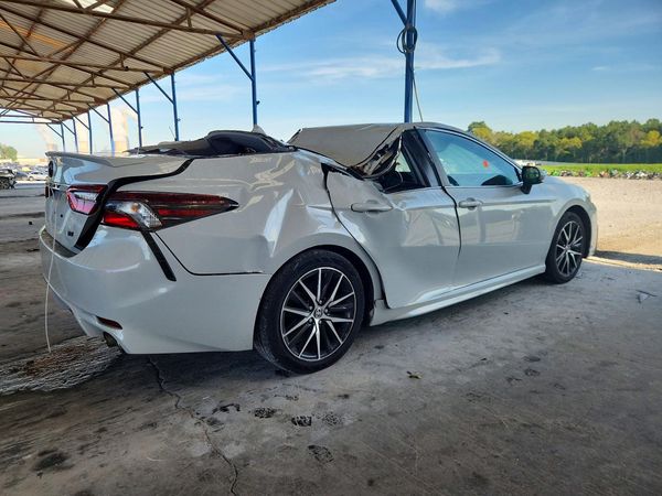 2023 TOYOTA CAMRY