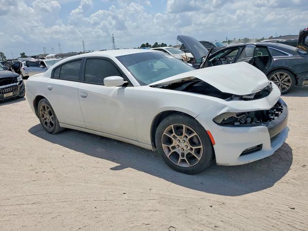 2015 DODGE CHARGER SXT