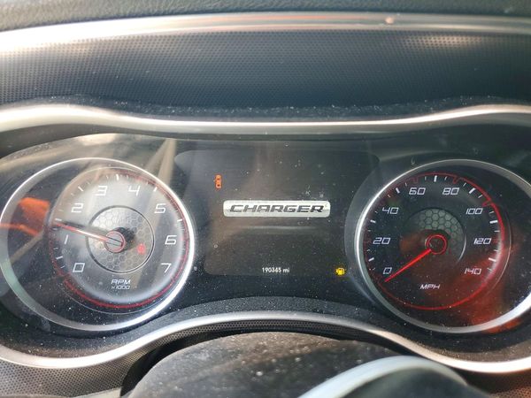 2015 DODGE CHARGER SXT
