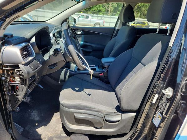 2020 KIA SORENTO L, LX, S