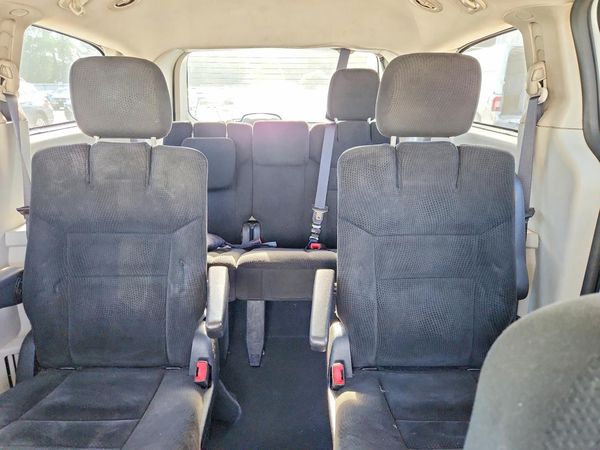 2016 DODGE CARAVAN SXT — SUVN