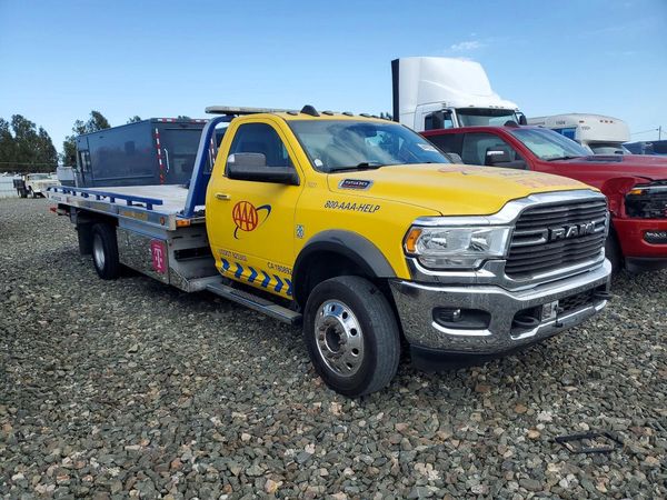 2019 RAM 5500 REG CAB CHASSIS