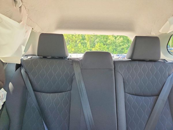 2025 TOYOTA COROLLA CROSS LE