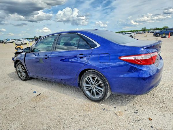2015 TOYOTA CAMRY