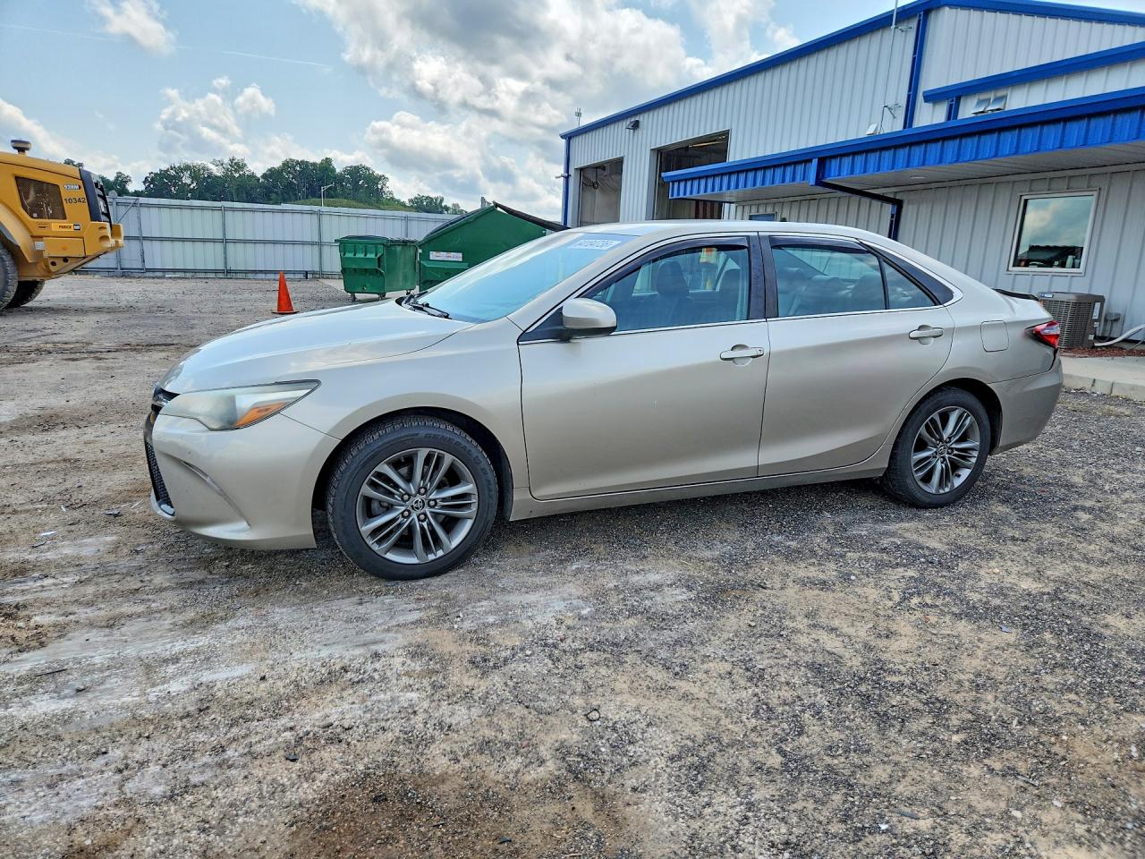 2016 TOYOTA CAMRY