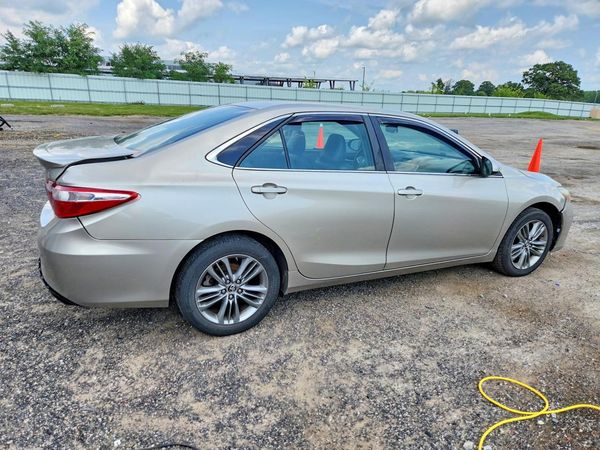 2016 TOYOTA CAMRY
