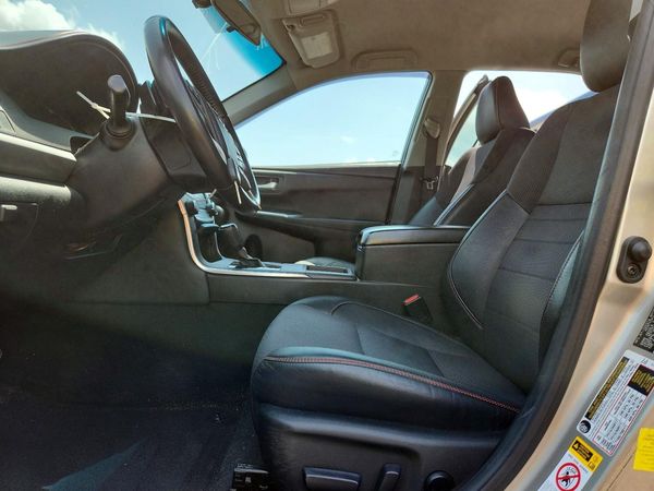 2016 TOYOTA CAMRY