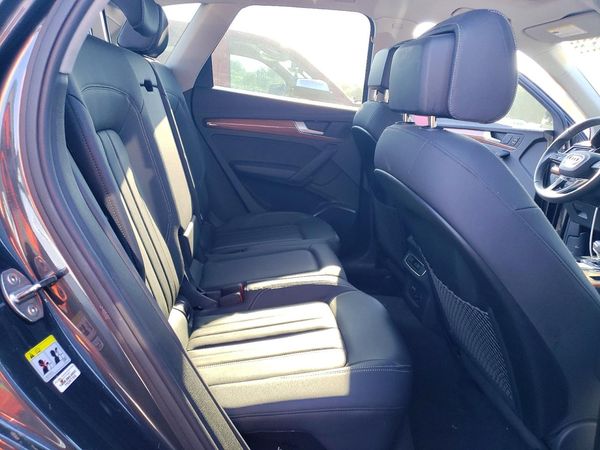 2023 AUDI Q5 quattro Premium
