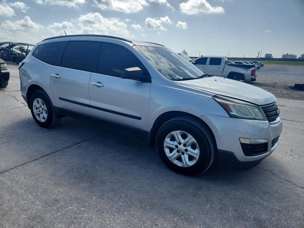 2016 CHEVROLET TRAVERSE LS