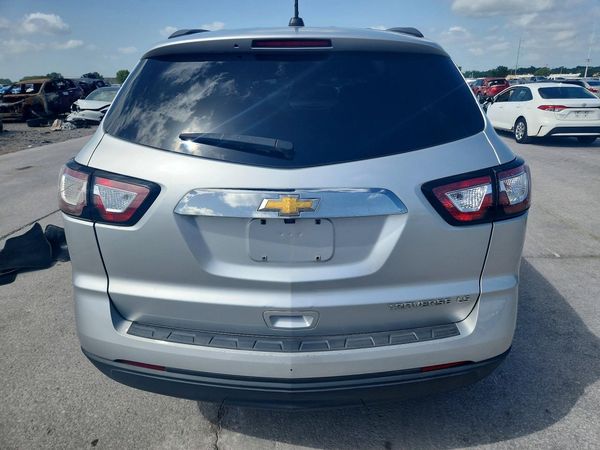 2016 CHEVROLET TRAVERSE LS