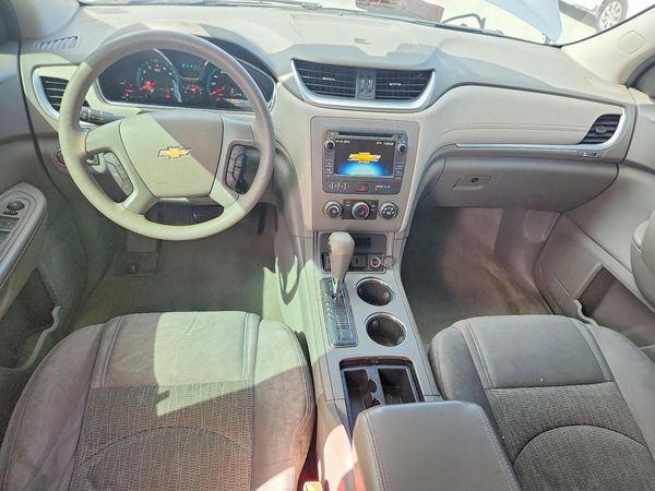 2016 CHEVROLET TRAVERSE LS