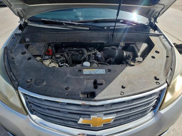 2016 CHEVROLET TRAVERSE LS