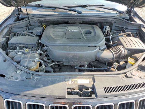 2016 JEEP CHEROKEE Limited — Engine bay