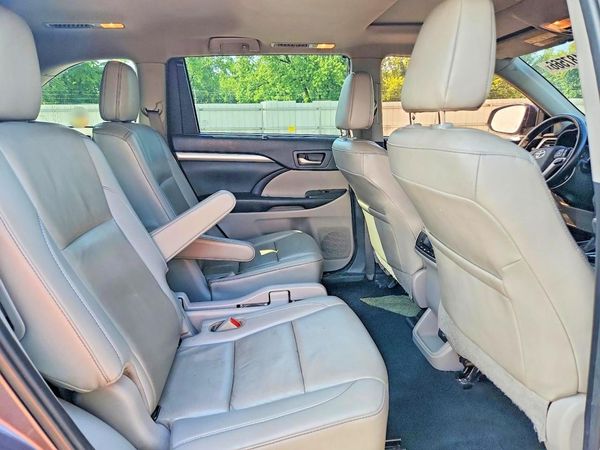 2019 TOYOTA HIGHLANDER SE/XLE