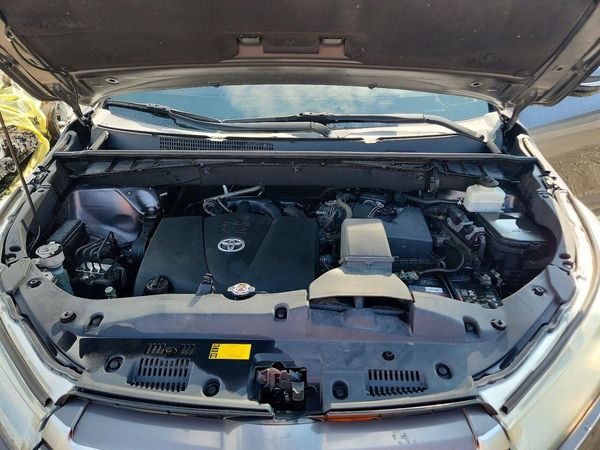 2019 TOYOTA HIGHLANDER SE/XLE