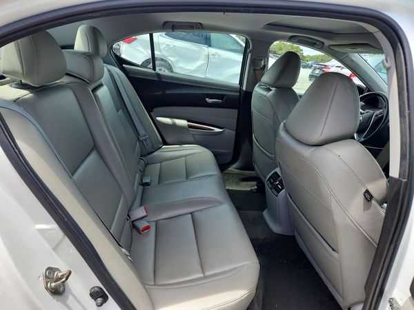 2015 ACURA TLX Base