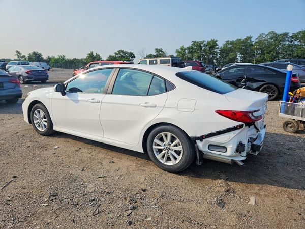 2026 TOYOTA CAMRY
