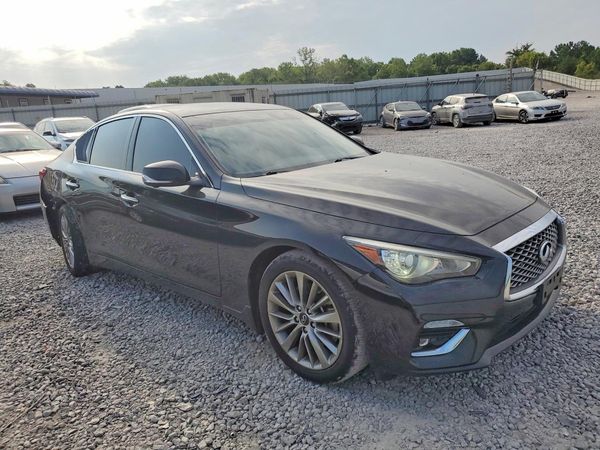 2022 INFINITI Q50 LUXE