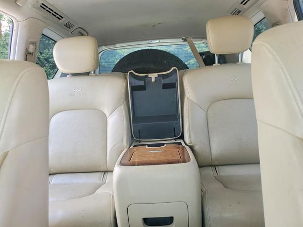 2012 INFINITI QX56 BASE