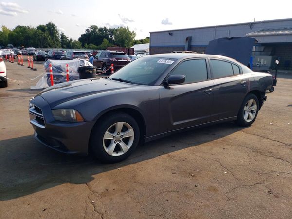 2014 DODGE CHARGER SE