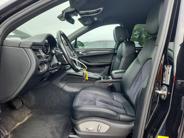 2020 PORSCHE MACAN — DENT