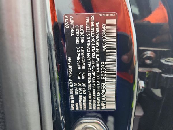 2020 PORSCHE MACAN — VINS