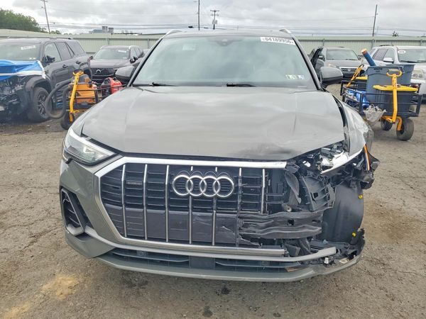 2021 AUDI Q3 S Line quattro Premium