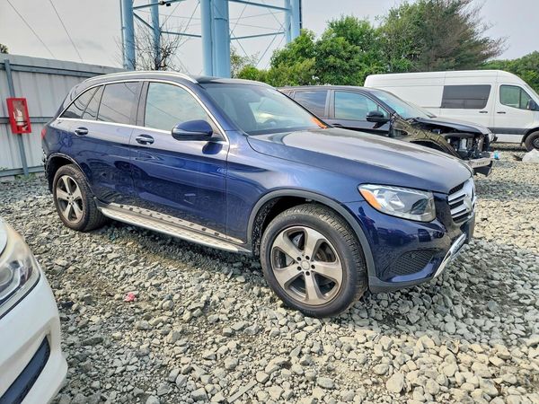 2019 MERCEDES-BENZ GLC GLC 300-4M
