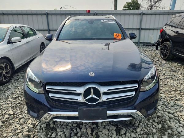 2019 MERCEDES-BENZ GLC GLC 300-4M