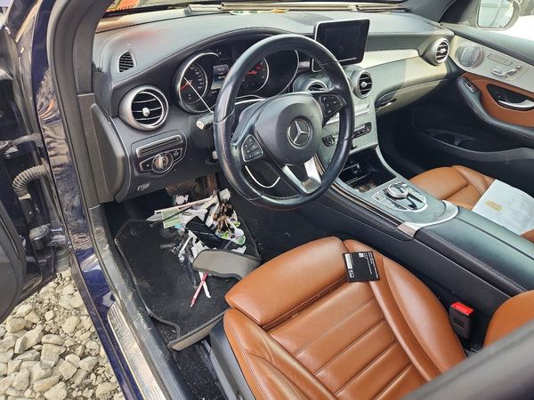 2019 MERCEDES-BENZ GLC GLC 300-4M