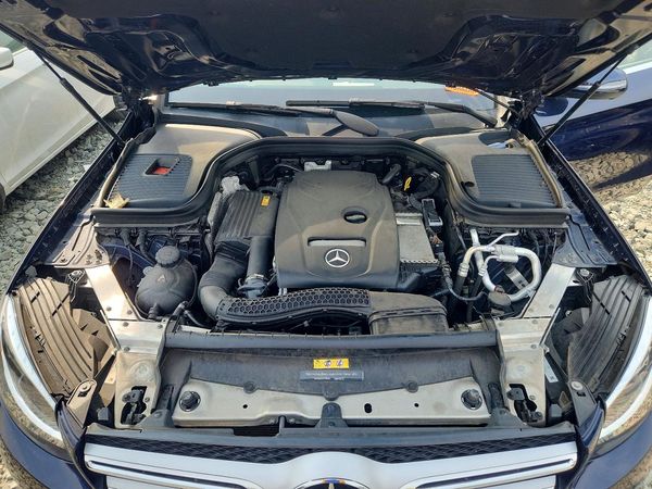 2019 MERCEDES-BENZ GLC GLC 300-4M