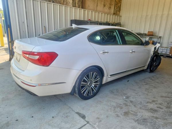 2014 KIA CADENZA EX