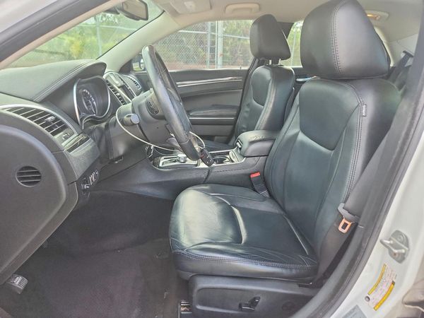 2016 CHRYSLER 300 Limited
