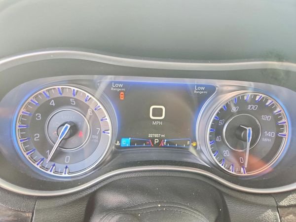 2016 CHRYSLER 300 Limited